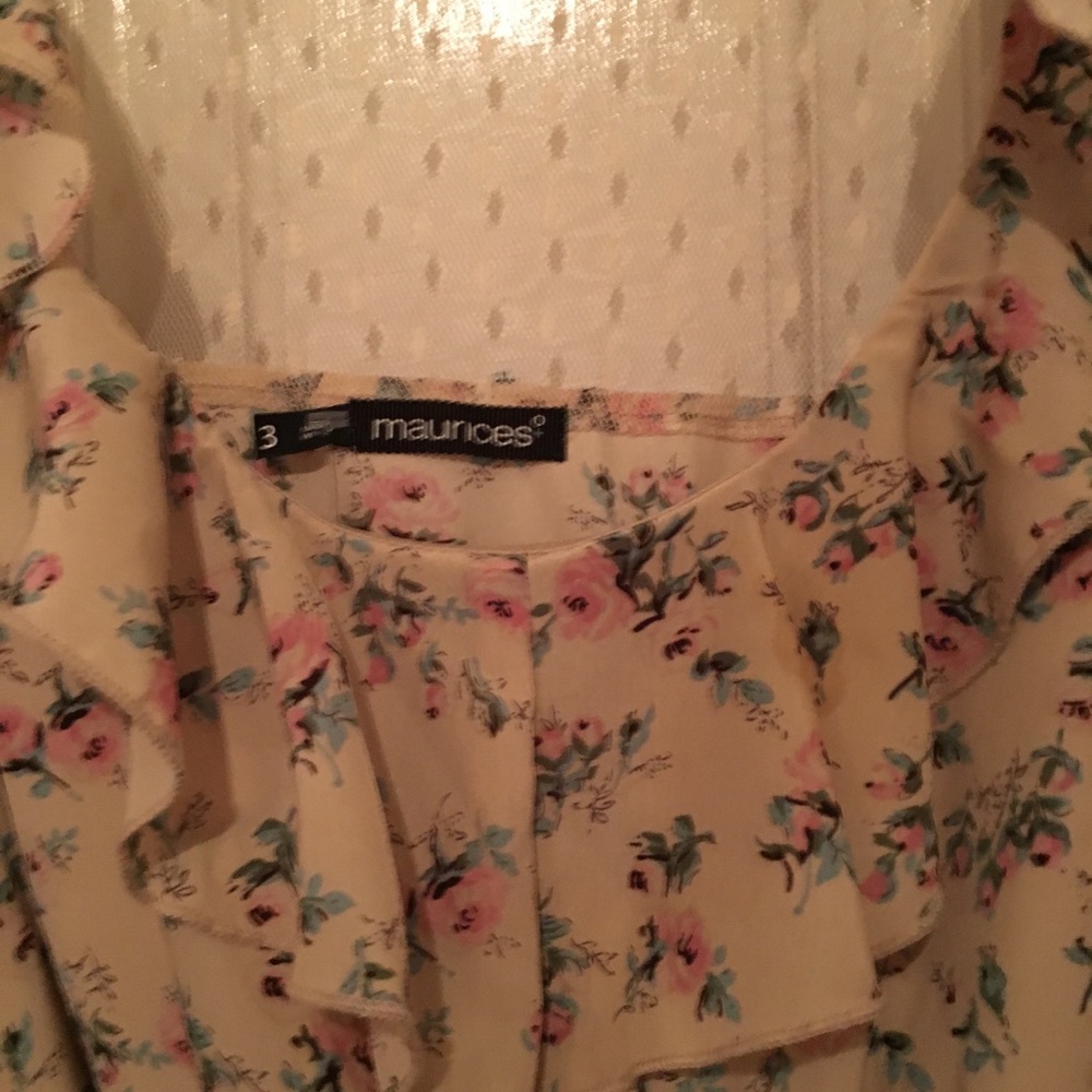 Maurices- Floral Print Dress Size 3 Ruffle Front. - Picture 2 of 6